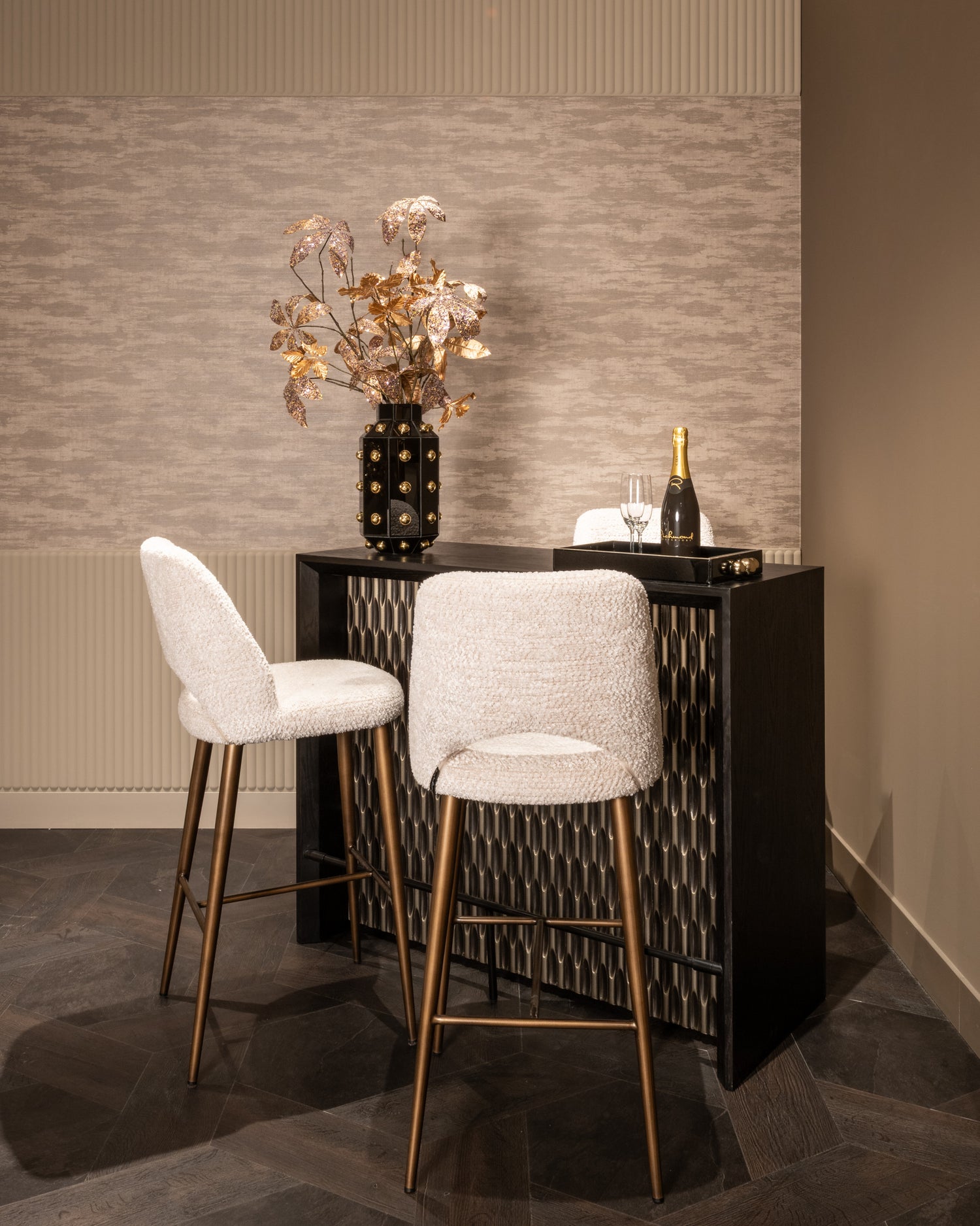 Richmond Interiors Tablett Liv black/gold