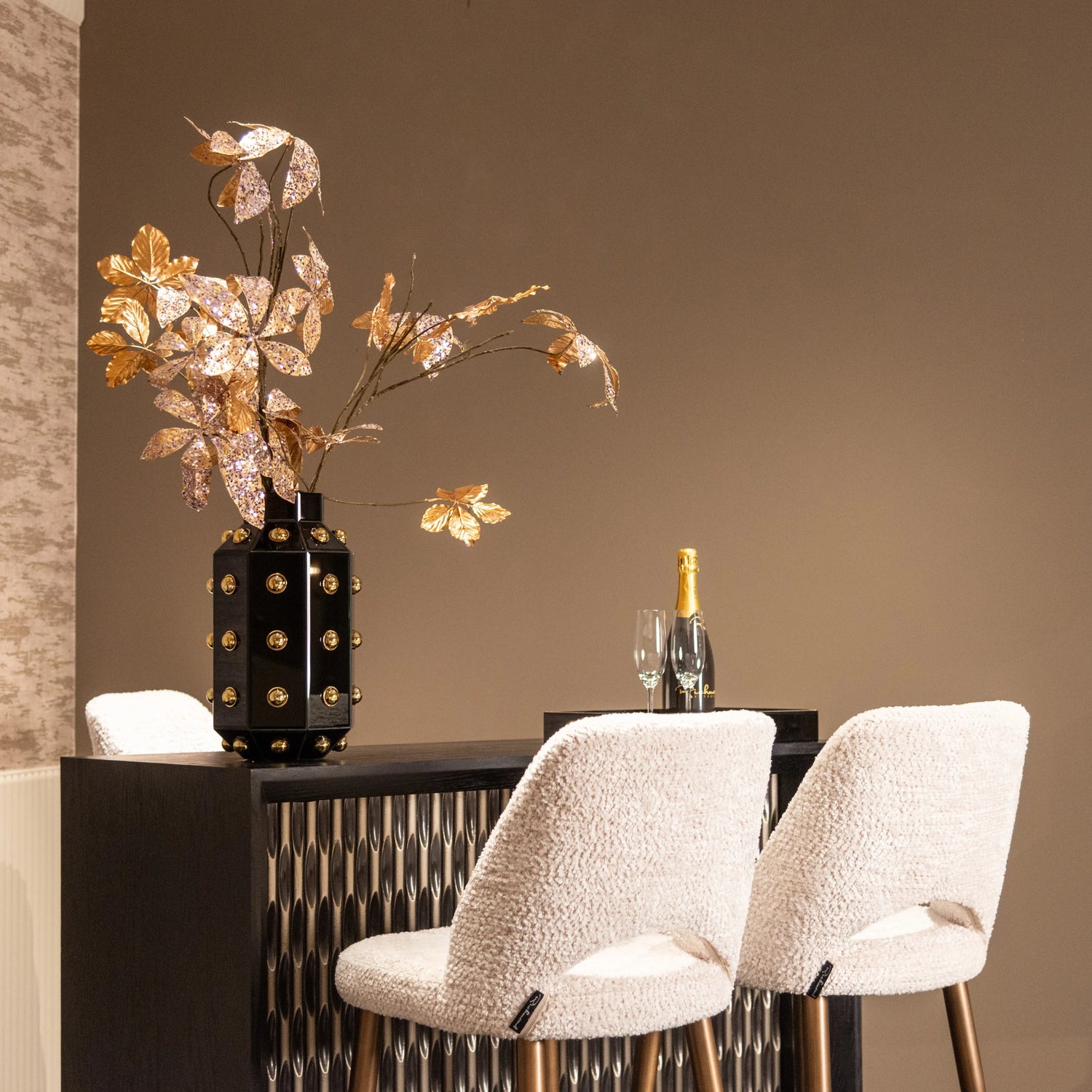 Richmond Interiors Tablett Liv black/gold Tablett Richmond Interiors