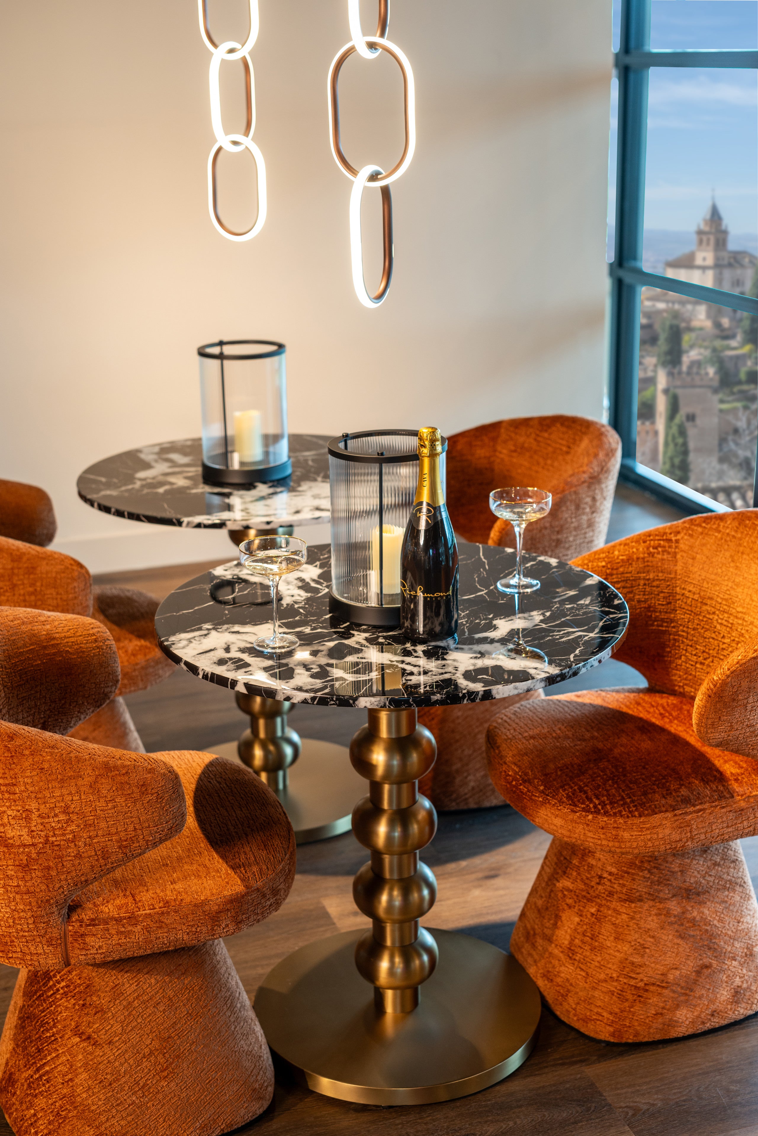 Richmond Interiors Bistro-Tisch Witlox black/gold 75Ø Bistro-Tisch Richmond Interiors