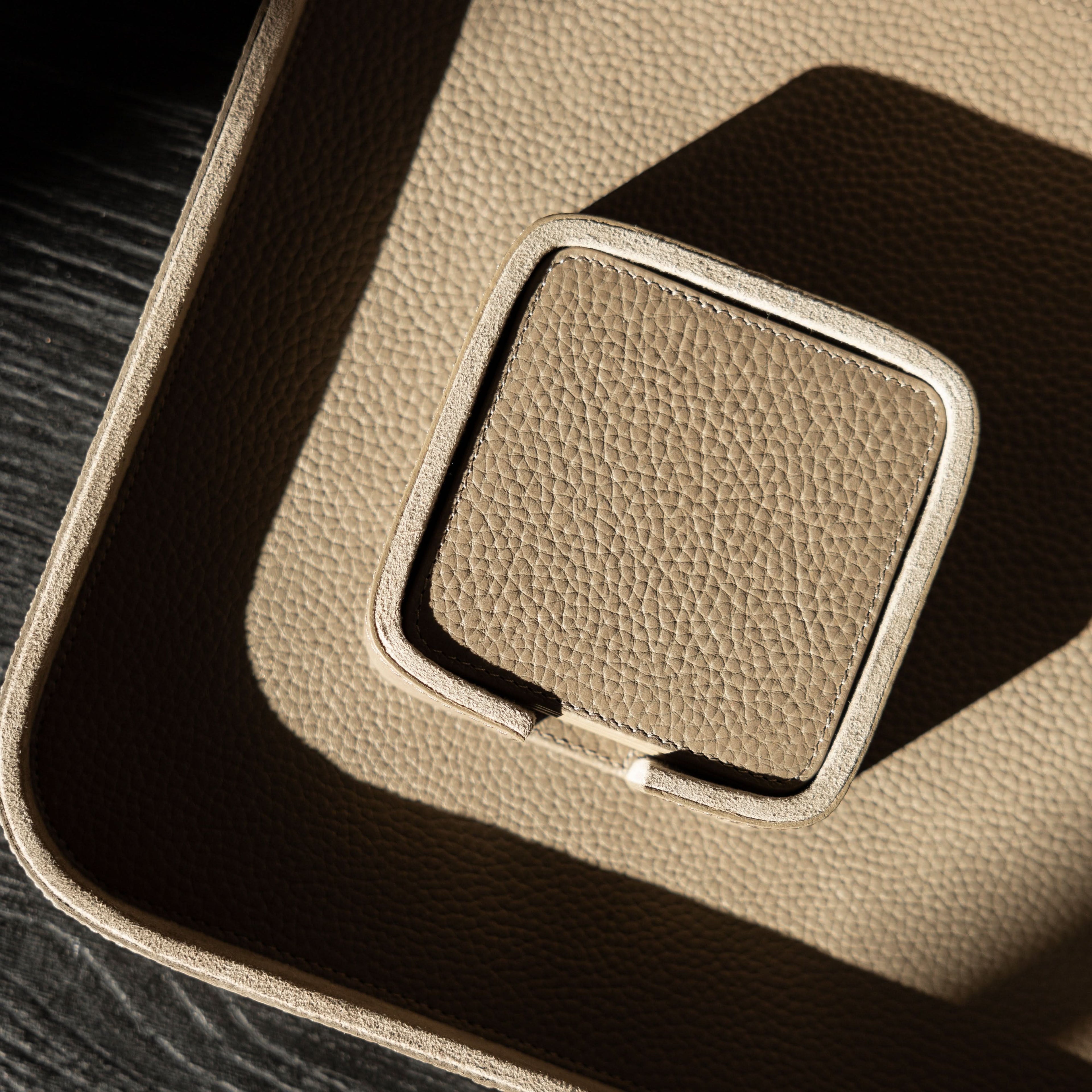 Chamada Ledertablett – Viereckig Beige XL (60 x 60 cm) Deko-Tablett Chamada