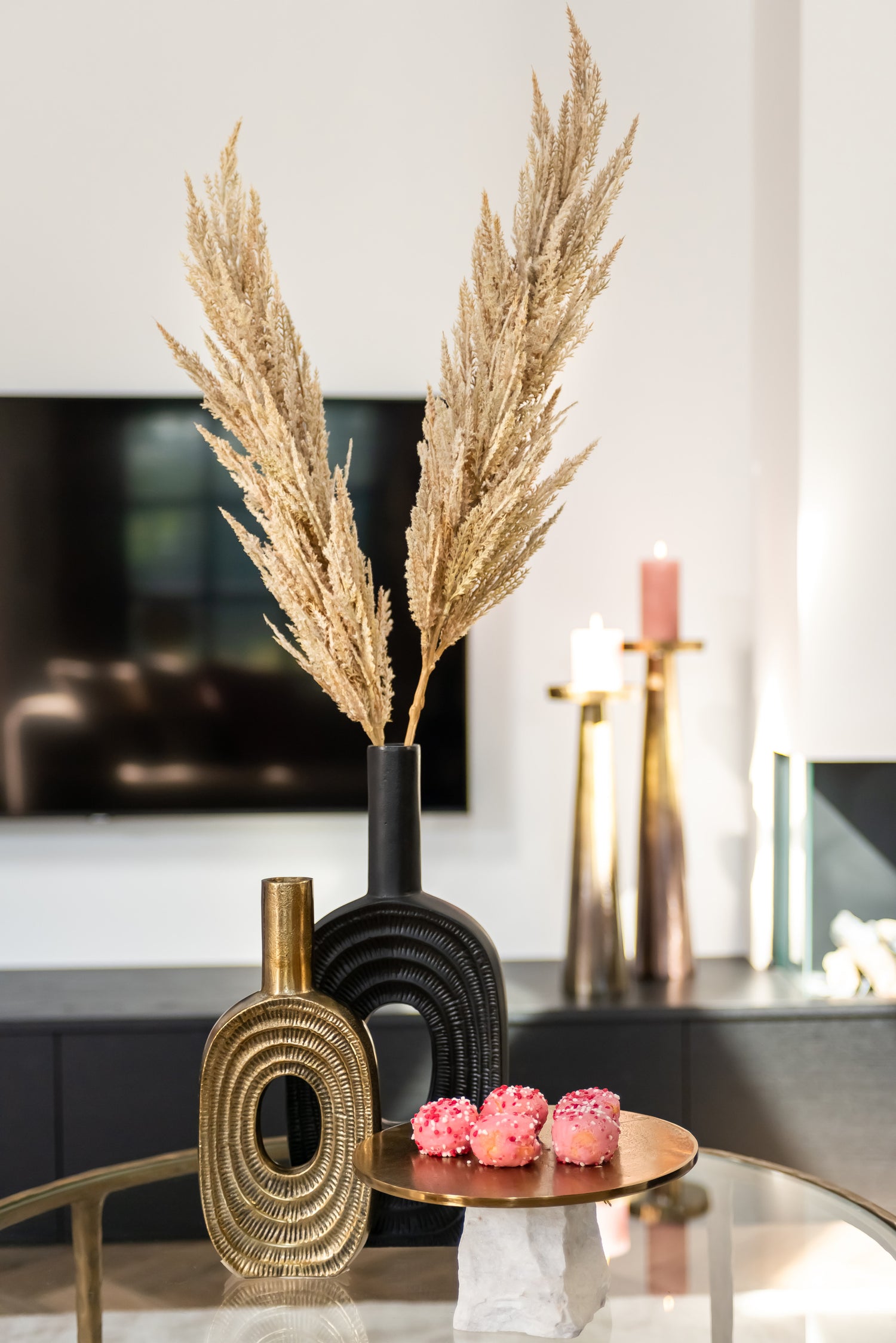 Richmond Interiors Vase Emar brushed gold small