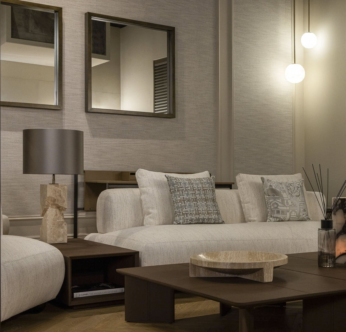 The Grand MONTELLA Tischleuchte – Travertin Beige | Gunmetal Tischlampe The Grand Collection