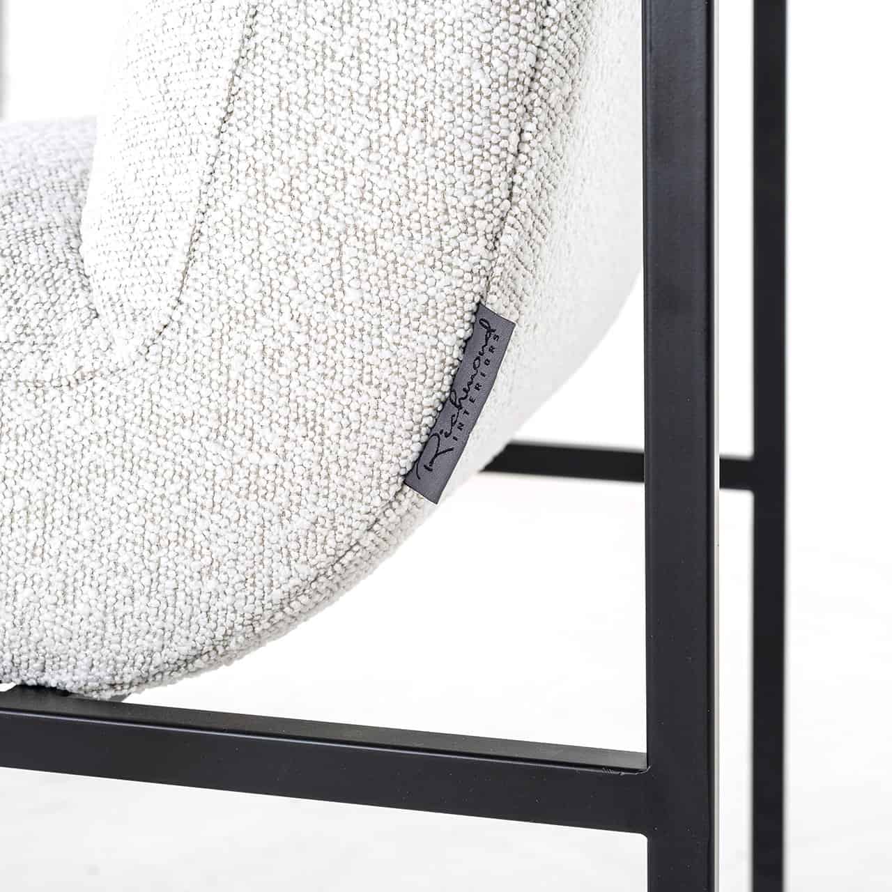 Richmond Interiors Stuhl Lizzy Weiß Bouclé / schwarz Polstersessel Richmond Interiors